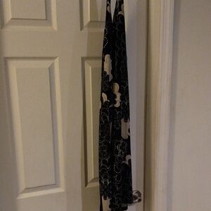 Mossimo Supply Co. Black and White Patterned Scarf